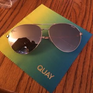 Quay Australia “High Key” Aviator Sunglasses - NEW